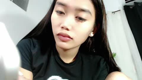 Snapshot of karina_goddess chatting on August 1, 1:27 am karina online show from August 1, 1:27 am