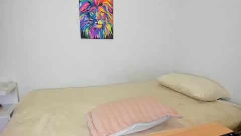 Snapshot of karina_lopez7 chatting on February 4, 10:24 pm karina_lopez7 online show from February 4, 10:24 pm