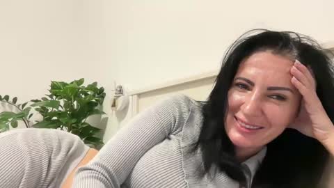 Snapshot of karinablair chatting on December 15, 8:25 pm Karina online show from December 15, 8:25 pm