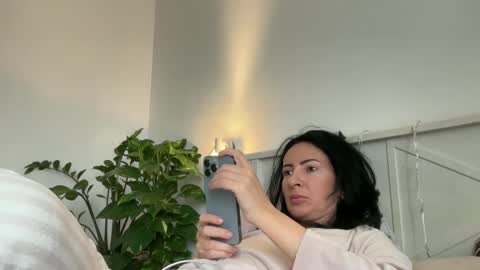 Snapshot of karinablair chatting on January 24, 7:41 am Karina online show from January 24, 7:41 am