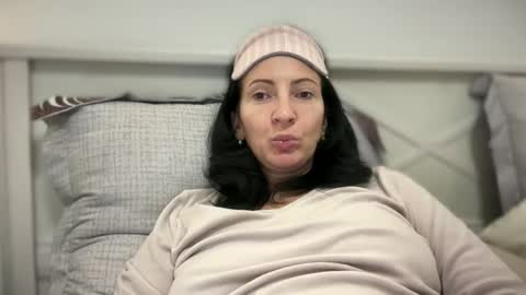 Snapshot of karinablair chatting on February 15, 4:47 am Karina online show from February 15, 4:47 am