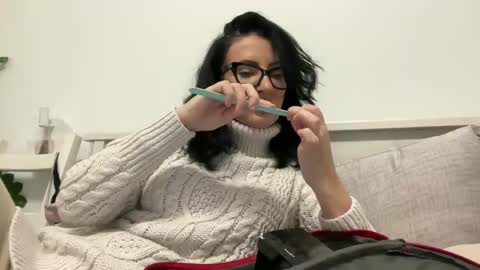 Snapshot of karinablair chatting on February 26, 4:24 pm Karina online show from February 26, 4:24 pm