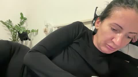 Snapshot of karinablair chatting on February 1, 3:54 pm Karina online show from February 1, 3:54 pm