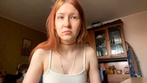 Snapshot of karinamuccia chatting on February 26, 8:13 am Karina online show from February 26, 8:13 am