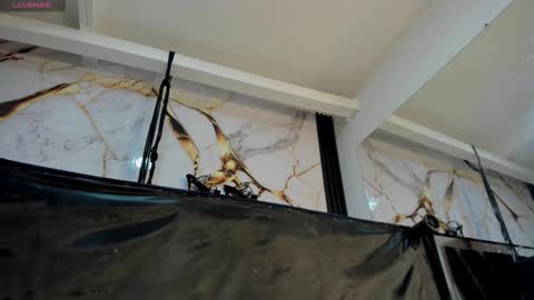 KarinaSimonz online show from December 19, 9:00 pm