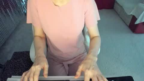 KarinaSweeety online show from February 25, 5:50 am