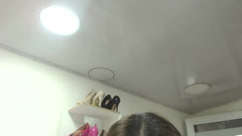 Snapshot of karinbellee chatting on January 18, 12:04 pm Karin online show from January 18, 12:04 pm