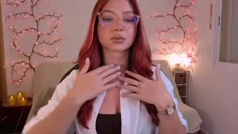 Snapshot of karinchik_ chatting on April 2, 6:38 pm Karina online show from April 2, 6:38 pm