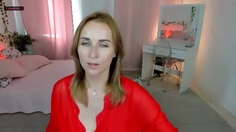 Karina  online show from July 3, 12:00 pm