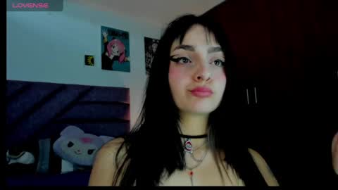 KARINNA  RAVEN online show from May 28, 9:45 pm
