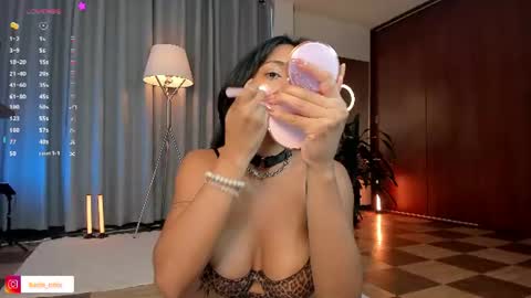 Snapshot of karinnixx chatting on July 9, 6:56 pm Karin online show from July 9, 6:56 pm