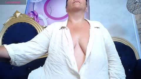 Karito online show from December 3, 5:45 pm