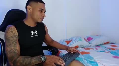 Snapshot of karl_jensennxx chatting on June 22, 4:31 am karl_jensennxx online show from June 22, 4:31 am