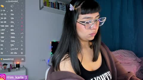 Snapshot of karla__1 chatting on January 7, 4:50 am Ill be on at sunday see u Lynn  Could u help me to reach 100 Thmbs upp plssss   Independent girl 3 online show from January 7, 4:50 am