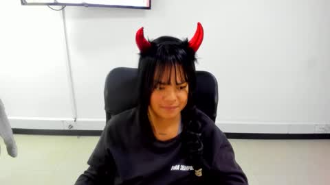 Snapshot of karla_cg chatting on October 1, 4:02 pm karla_cg online show from October 1, 4:02 pm