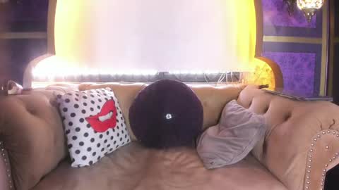 Snapshot of karla_crruz chatting on May 19, 8:59 pm karla_crruz online show from May 19, 8:59 pm