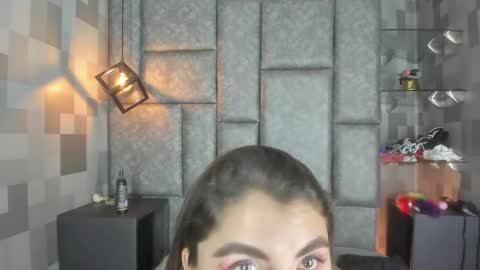 Snapshot of karla_crruz chatting on May 28, 1:47 am karla_crruz online show from May 28, 1:47 am