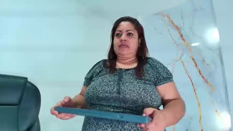 karla_hilton1 online show from March 25, 11:38 am