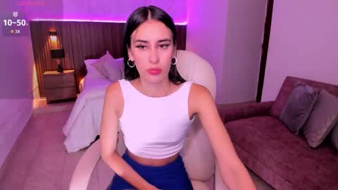 Snapshot of karlaa_james chatting on September 24, 11:02 am Karlaa  online show from September 24, 11:02 am