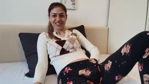 Crystyna online show from March 31, 7:42 am