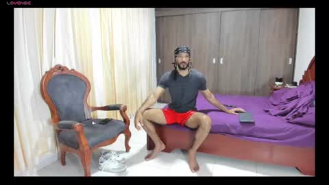 Snapshot of karlmarley1 chatting on June 25, 12:31 pm Karl online show from June 25, 12:31 pm