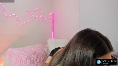 Snapshot of karly__rios chatting on March 5, 5:18 am Karlyy online show from March 5, 5:18 am