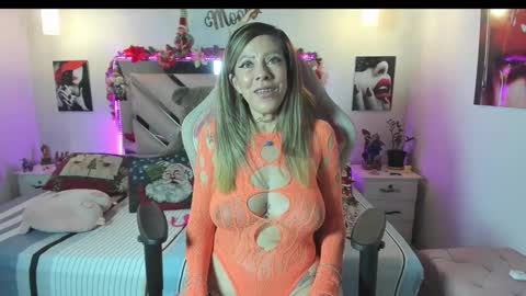 Karly Moonns online show from December 18, 10:27 pm