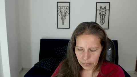 Snapshot of karlye_hot chatting on December 13, 3:16 am KARLYE online show from December 13, 3:16 am