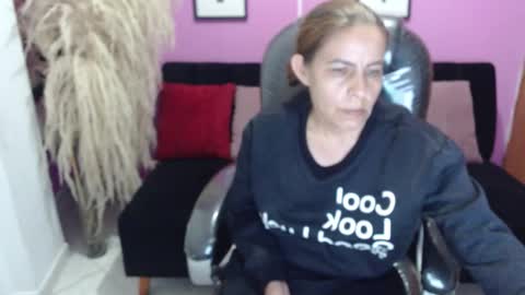Snapshot of karlye_hot chatting on September 20, 2:56 am KARLYE online show from September 20, 2:56 am