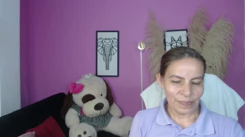 Snapshot of karlye_hot chatting on October 11, 2:00 am KARLYE online show from October 11, 2:00 am