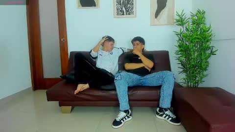 Snapshot of karo_astr chatting on February 25, 7:56 pm karo_astr online show from February 25, 7:56 pm