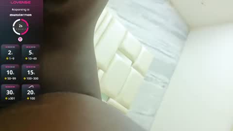Snapshot of karol_lopes chatting on June 19, 8:45 pm Karol online show from June 19, 8:45 pm