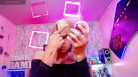 karol Vanessa   online show from May 19, 11:38 am