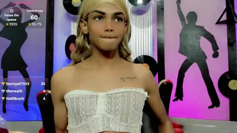 karol Vanessa   online show from May 24, 10:15 pm
