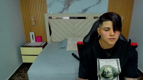 Karol and Luna online show from February 27, 7:36 pm