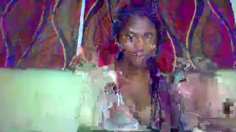 karoliee online show from May 13, 11:40 am