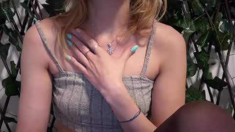 karoline121 online show from February 8, 8:12 pm