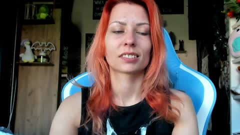 karoline121 online show from April 15, 9:16 am