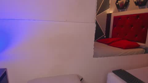 Snapshot of karoll014 chatting on June 28, 9:10 pm Karol online show from June 28, 9:10 pm