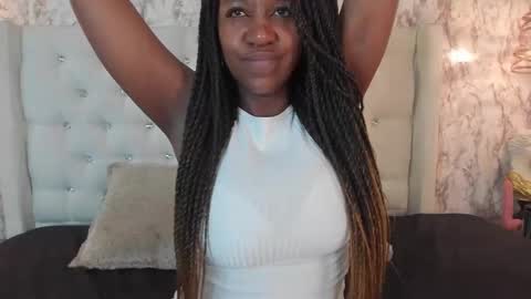 Snapshot of karooll_smit chatting on October 10, 9:47 pm karooll_smit online show from October 10, 9:47 pm