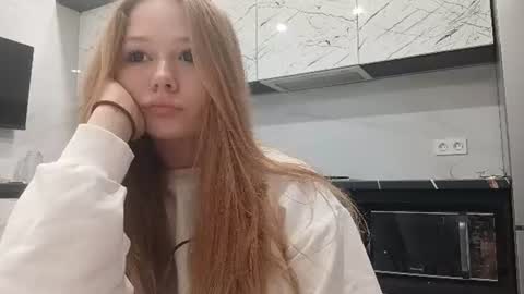 Snapshot of karrichaconas chatting on June 12, 4:28 pm Karina online show from June 12, 4:28 pm