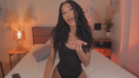 Kary Moon online show from February 18, 9:11 pm