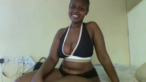 Snapshot of kashy_ chatting on June 29, 10:15 am kashy_ online show from June 29, 10:15 am