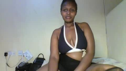 Snapshot of kashy_ chatting on July 5, 9:22 pm kashy_ online show from July 5, 9:22 pm