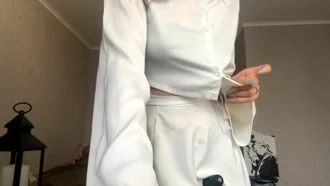 Snapshot of kassieiserman chatting on May 30, 2:14 pm kassieiserman online show from May 30, 2:14 pm
