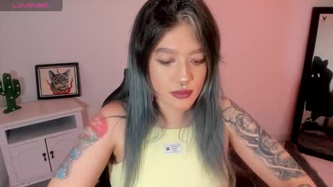 Alicia online show from October 24, 3:52 pm