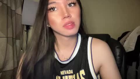 Snapshot of kat_hollandx chatting on January 2, 8:13 pm Majesty online show from January 2, 8:13 pm