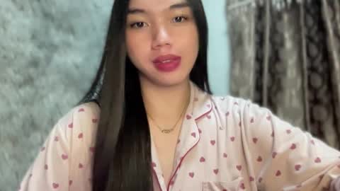 Snapshot of kat_hollandx chatting on January 25, 2:47 pm Majesty online show from January 25, 2:47 pm