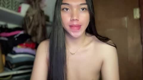 Snapshot of kat_hollandx chatting on January 27, 4:33 pm Majesty online show from January 27, 4:33 pm