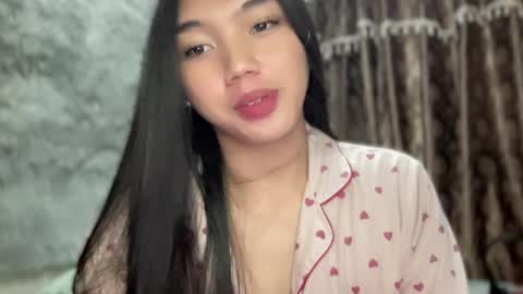 Snapshot of kat_hollandx chatting on February 1, 2:56 pm Majesty online show from February 1, 2:56 pm